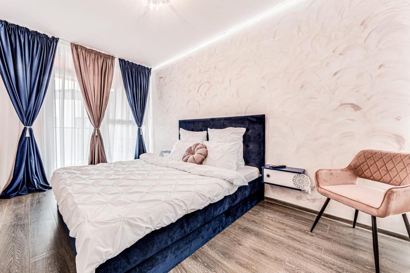 Ari Rose Apartment With Cozy Balcony Арад Екстер'єр фото